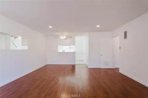 10035 Sepulveda Blvd, Mission Hills, CA 91345