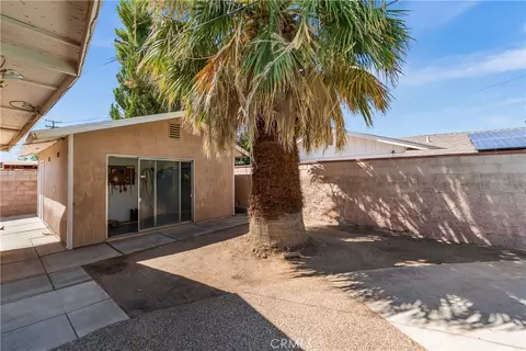 Exterior - 1152 E Avenue J1, Lancaster, CA 93535 photo 5 of 8