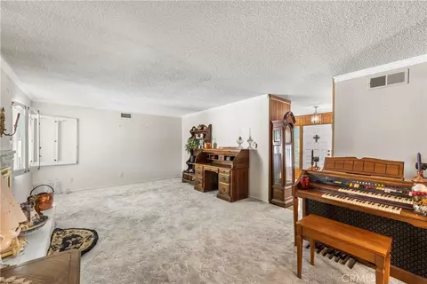 Living - 1152 E Avenue J1, Lancaster, CA 93535 photo 2 of 4