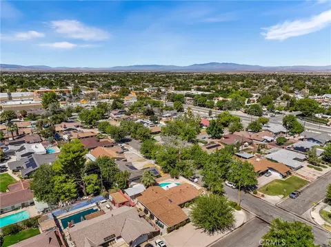 View/Area - 1152 E Avenue J1, Lancaster, CA 93535 photo 2 of 3