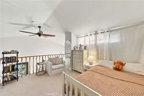 Bedroom - 22617 Copper Hl, Saugus, CA 91350 photo 6 of 6