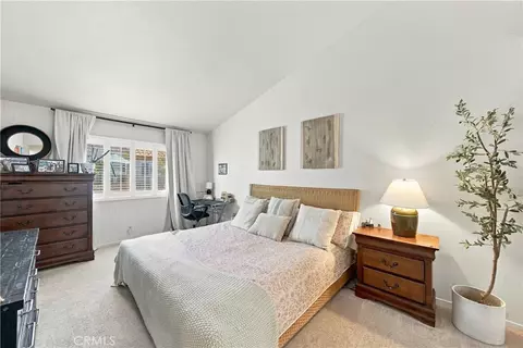 Bedroom - 22617 Copper Hl, Saugus, CA 91350 photo 1 of 6