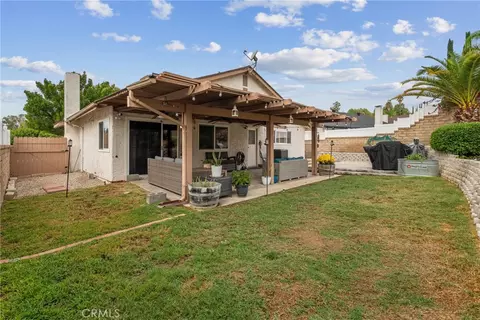 Exterior - 20755 Benz, Saugus, CA 91350 photo 2 of 10