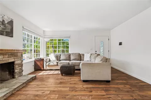 Living - 27394 Onlee, Saugus, CA 91350 photo 1 of 3