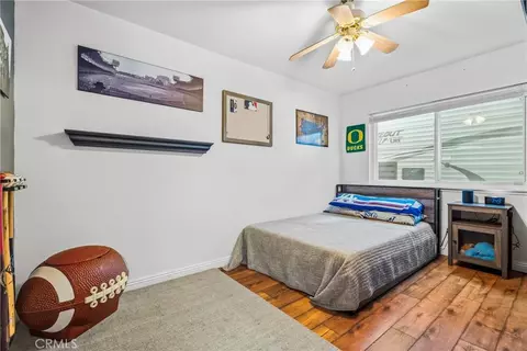 Bedroom - 27394 Onlee, Saugus, CA 91350 photo 3 of 4