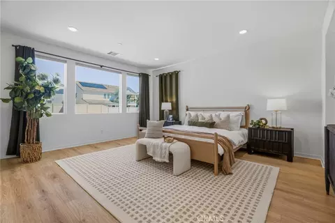 Bedroom - 28526 Sparrow, Saugus, CA 91350 photo 2 of 5
