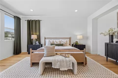 Bedroom - 28526 Sparrow, Saugus, CA 91350 photo 1 of 5