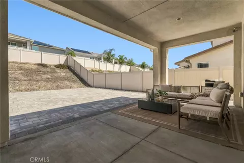 Exterior - 28526 Sparrow, Saugus, CA 91350 photo 3 of 11