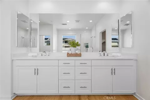 Entry Way - 28526 Sparrow, Saugus, CA 91350 photo 6 of 11