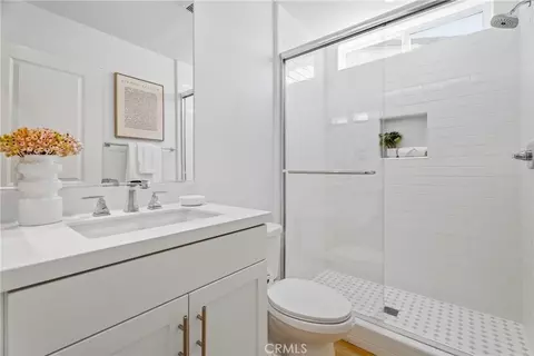 Bath - 28526 Sparrow, Saugus, CA 91350 photo 1 of 1