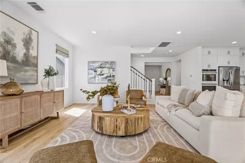 Living - 28526 Sparrow, Saugus, CA 91350 photo 2 of 2