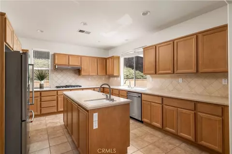 Kitchen - 1093 Meridian Ct, Oceanside, CA 92057 photo 2 of 6