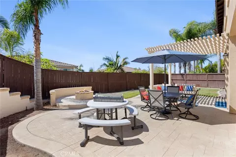 Exterior - 1093 Meridian Ct, Oceanside, CA 92057 photo 2 of 12