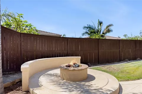 Exterior - 1093 Meridian Ct, Oceanside, CA 92057 photo 4 of 12
