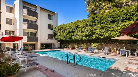 5440 Lindley Ave #310, Encino, CA 91316