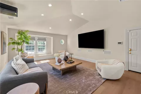Living - 22239 Rolling Ridge Dr, Saugus, CA 91350 photo 6 of 6