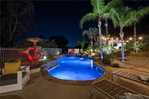 Exterior - 22239 Rolling Ridge Dr, Saugus, CA 91350 photo 7 of 18
