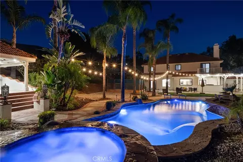 Exterior - 22239 Rolling Ridge Dr, Saugus, CA 91350 photo 5 of 18