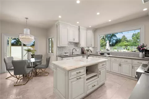 Kitchen - 22239 Rolling Ridge Dr, Saugus, CA 91350 photo 2 of 6