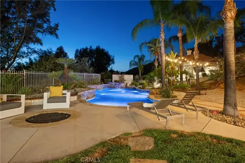 Exterior - 22239 Rolling Ridge Dr, Saugus, CA 91350 photo 3 of 18
