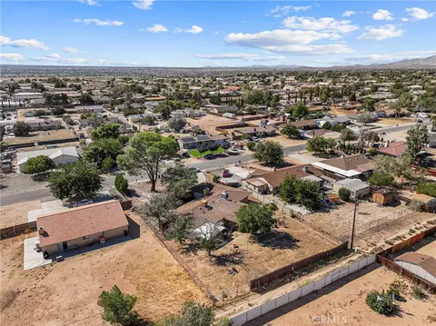 View/Area - 12579 Kewanna, Apple Valley, CA 92308 photo 4 of 4