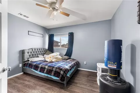 Bedroom - 12579 Kewanna, Apple Valley, CA 92308 photo 6 of 6