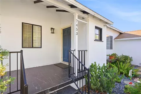 Exterior - 7455 Blewett Ave, Van Nuys, CA 91406 photo 2 of 9