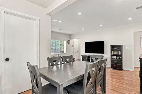 Dining - 7455 Blewett Ave, Van Nuys, CA 91406 photo 1 of 1