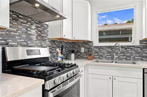 Kitchen - 7455 Blewett Ave, Van Nuys, CA 91406 photo 2 of 3