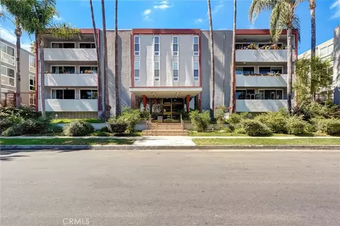 4915 Tyrone #325, Sherman Oaks, CA 91423
