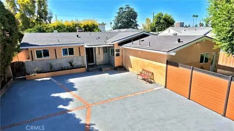 18114 Schoenborn, Northridge, CA 91325