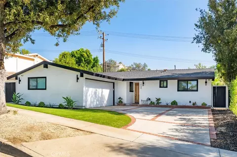 18640 Kimbrough St, Canyon Country, CA 91351