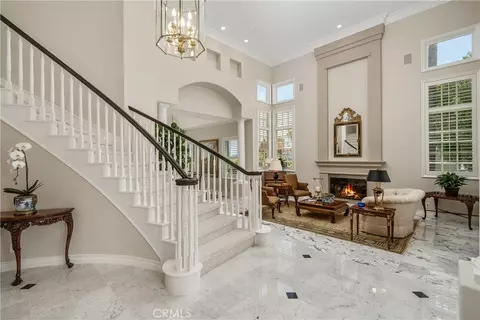 24918 Vista Verenda, Woodland Hills, CA 91367