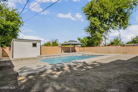 Exterior - 44947 Lorimer Ave, Lancaster, CA 93534 photo 3 of 4
