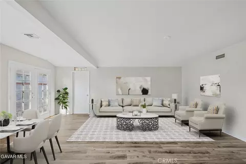 Living - 44947 Lorimer Ave, Lancaster, CA 93534 photo 1 of 7