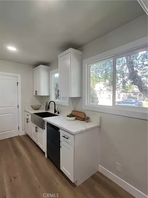 Kitchen - 6724 Wynne Ave, Reseda, CA 91335 photo 2 of 2