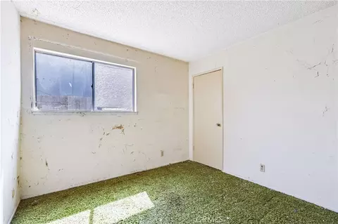 Bedroom - 991 Vallejo Ave, Simi Valley, CA 93065 photo 1 of 3