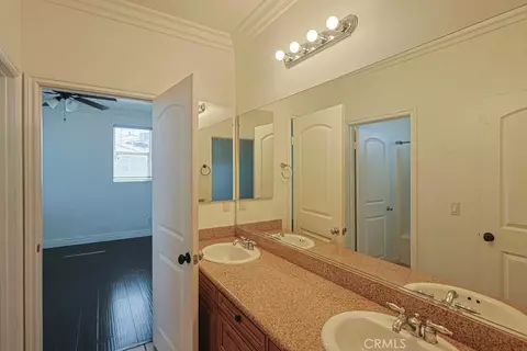 Bath - 12620 Mar Vis, Apple Valley, CA 92308 photo 9 of 9