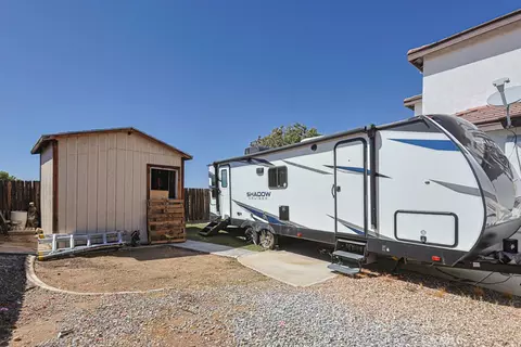 Exterior - 12620 Mar Vis, Apple Valley, CA 92308 photo 8 of 9