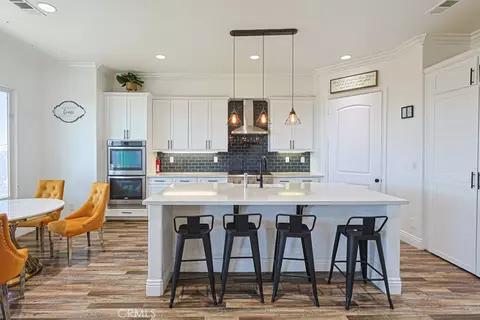 Kitchen - 12620 Mar Vis, Apple Valley, CA 92308 photo 2 of 5
