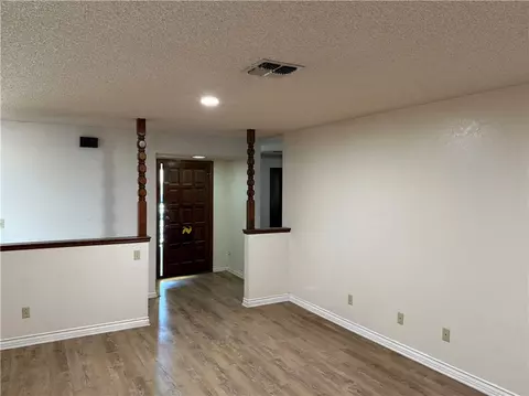 Living - 42802 Sachs Dr, Lancaster, CA 93536 photo 1 of 4