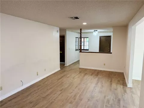 Living - 42802 Sachs Dr, Lancaster, CA 93536 photo 3 of 4