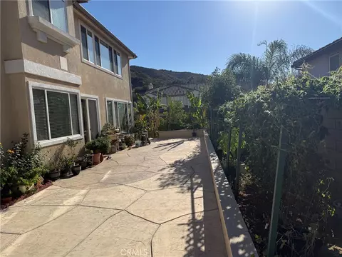 Exterior - 5721 Velvet Oak Ct, Simi Valley, CA 93063 photo 10 of 11