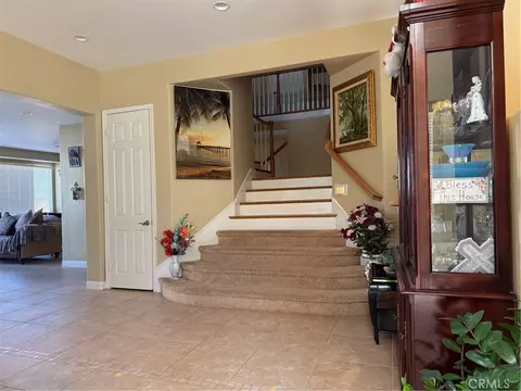 Entry Way - 5721 Velvet Oak Ct, Simi Valley, CA 93063 photo 2 of 8