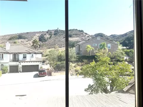 Exterior - 5721 Velvet Oak Ct, Simi Valley, CA 93063 photo 5 of 11