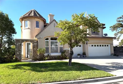 Exterior - 5721 Velvet Oak Ct, Simi Valley, CA 93063 photo 4 of 11