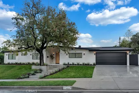 5330 Dubois Ave, Woodland Hills, CA 91367