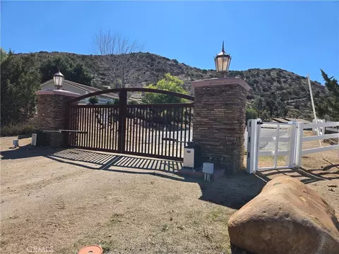 0 White Feather Rd, Acton, CA 93510 photo 4