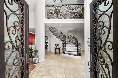 10909 Willowbrae Ave, Chatsworth, CA 91311