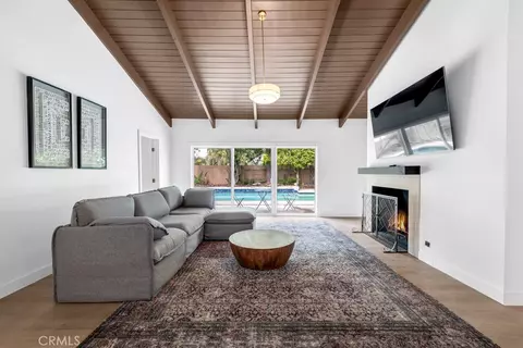 23611 Ladrillo St, Woodland Hills, CA 91367